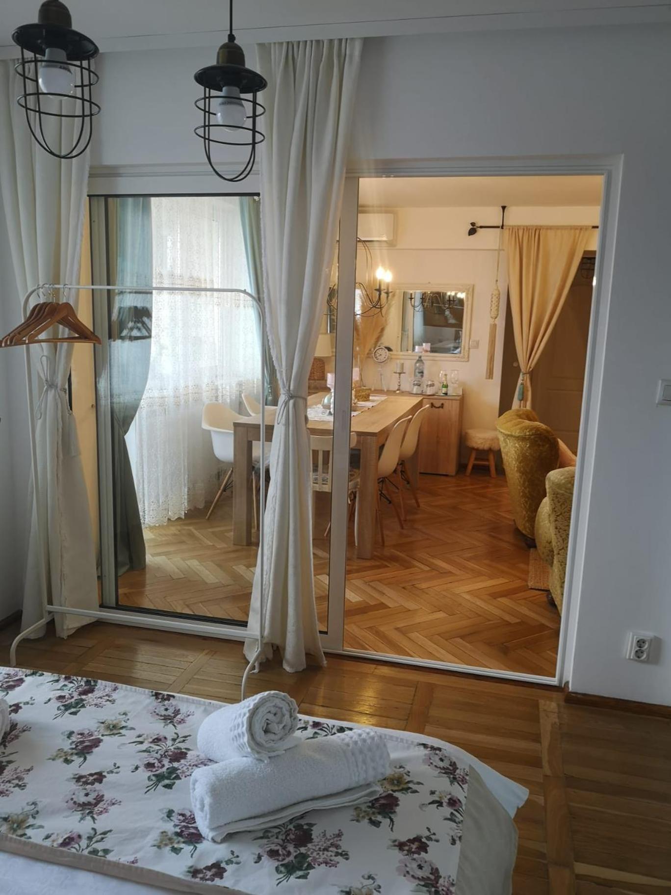 Penthouse Luxury Daire Reșița Dış mekan fotoğraf