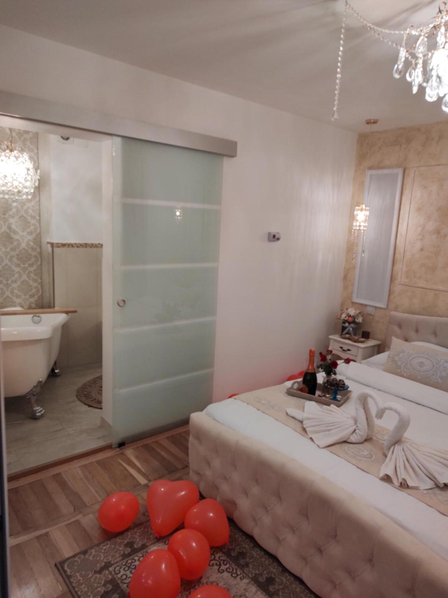 Penthouse Luxury Daire Reșița Dış mekan fotoğraf