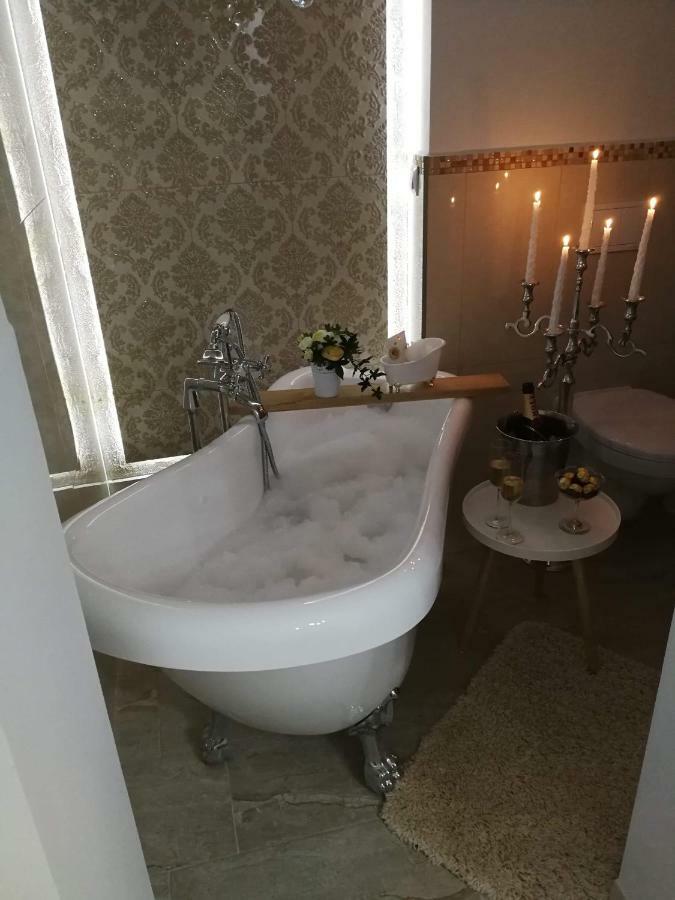 Penthouse Luxury Daire Reșița Dış mekan fotoğraf